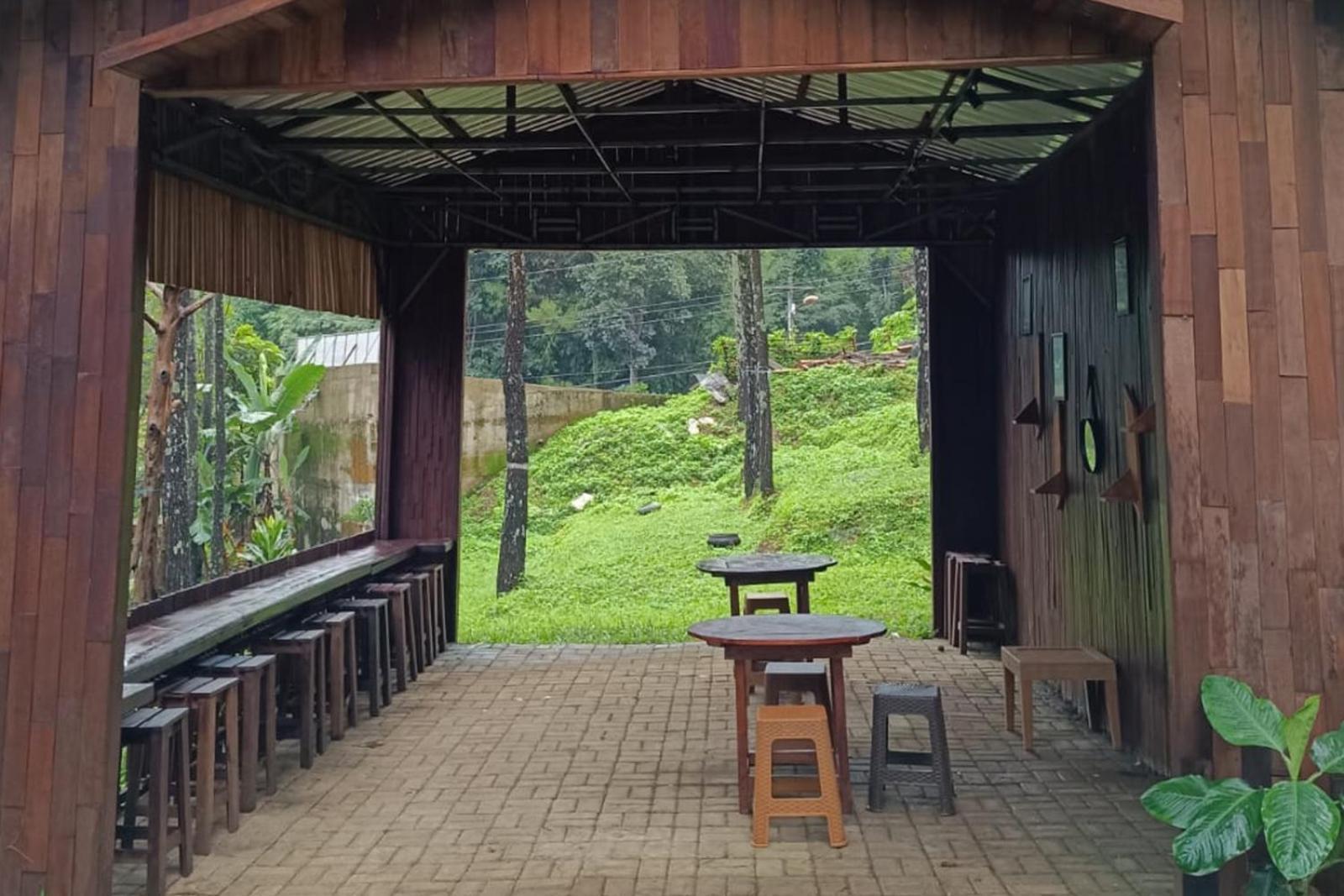 Alas Pacet By Twospaces, Mojokerto エクステリア 写真